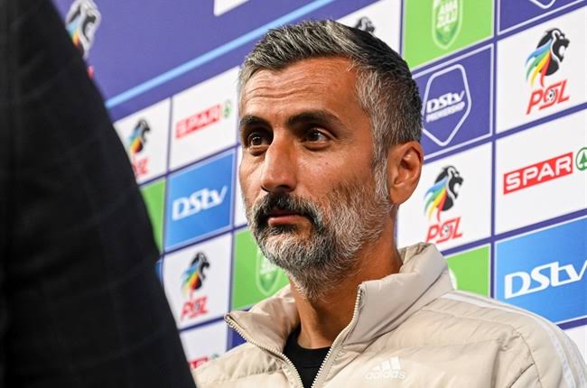 Yanga Yafuata Kocha South Africa, Kuhusu Kocha Miloud Hamdi Ipo Hivi….