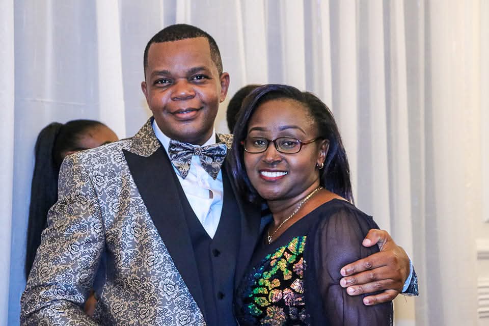 Mume wa Muimbaji wa Gospel wa Kenya Awaanika Mtandaoni Wanaume Zaidi ya 10 Waliotembea na Mkewe